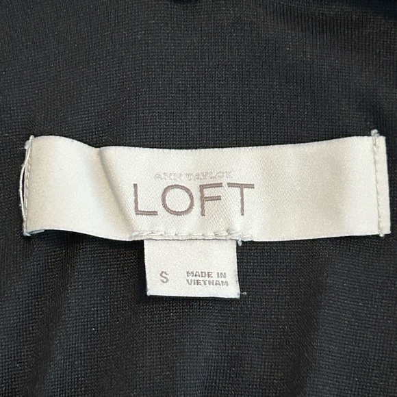 Black Dress with White Floral Pattern - Picture 4 of 6